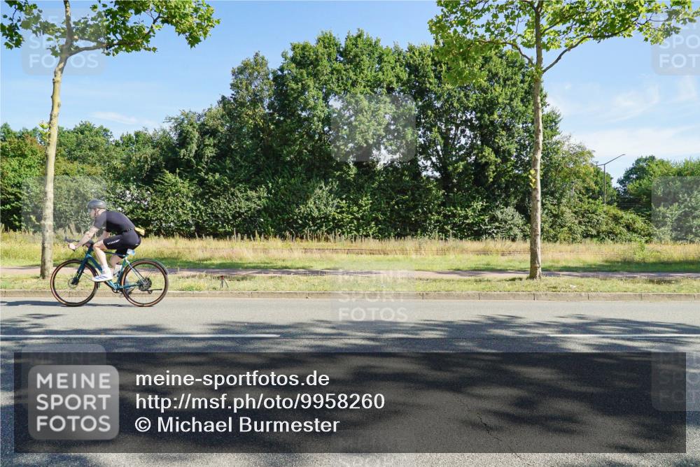 09.08.2026 - GEWOBA Citytriathlon Bremen Michael Burmester http://msf.ph/oto/9958260 09.08.2026 10:41:48 Radfahren 161, 314, 372, 377, 378 meine-sportfotos.de