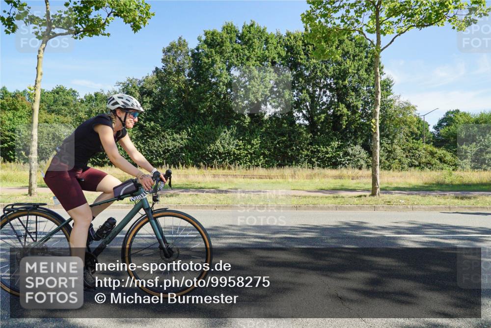 09.08.2026 - GEWOBA Citytriathlon Bremen Michael Burmester http://msf.ph/oto/9958275 09.08.2026 10:42:27 Radfahren 286, 297, 322, 422, 475 meine-sportfotos.de