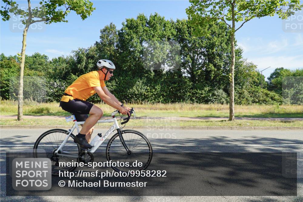 09.08.2026 - GEWOBA Citytriathlon Bremen Michael Burmester http://msf.ph/oto/9958282 09.08.2026 10:42:41 Radfahren 199, 297, 322, 529 meine-sportfotos.de