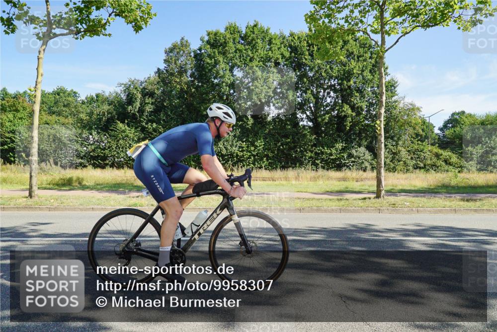 09.08.2026 - GEWOBA Citytriathlon Bremen Michael Burmester http://msf.ph/oto/9958307 09.08.2026 10:43:51 Radfahren 296, 336, 402 meine-sportfotos.de