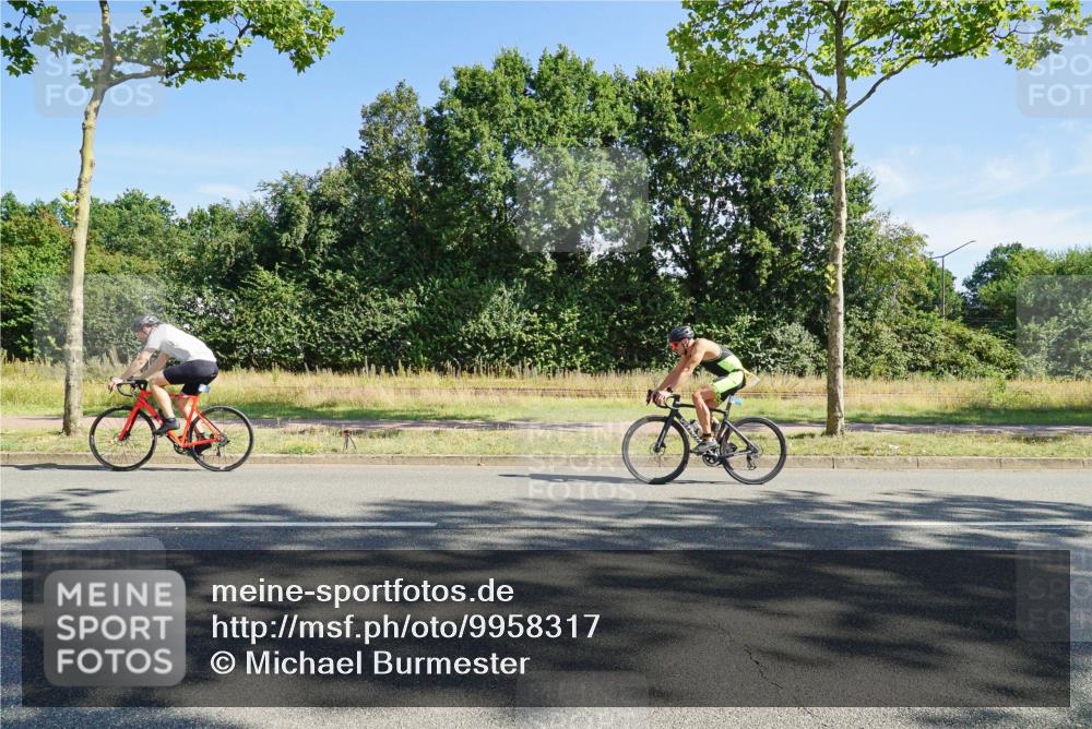 09.08.2026 - GEWOBA Citytriathlon Bremen Michael Burmester http://msf.ph/oto/9958317 09.08.2026 10:44:20 Radfahren 383 meine-sportfotos.de