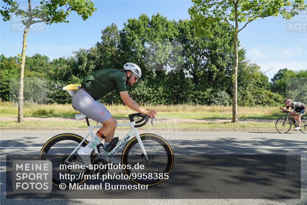 09.08.2026 - GEWOBA Citytriathlon Bremen Michael Burmester http://msf.ph/oto/9958385 09.08.2026 10:47:00 Radfahren 125, 131, 249, 304, 329, 362, 368, 392, 406 meine-sportfotos.de