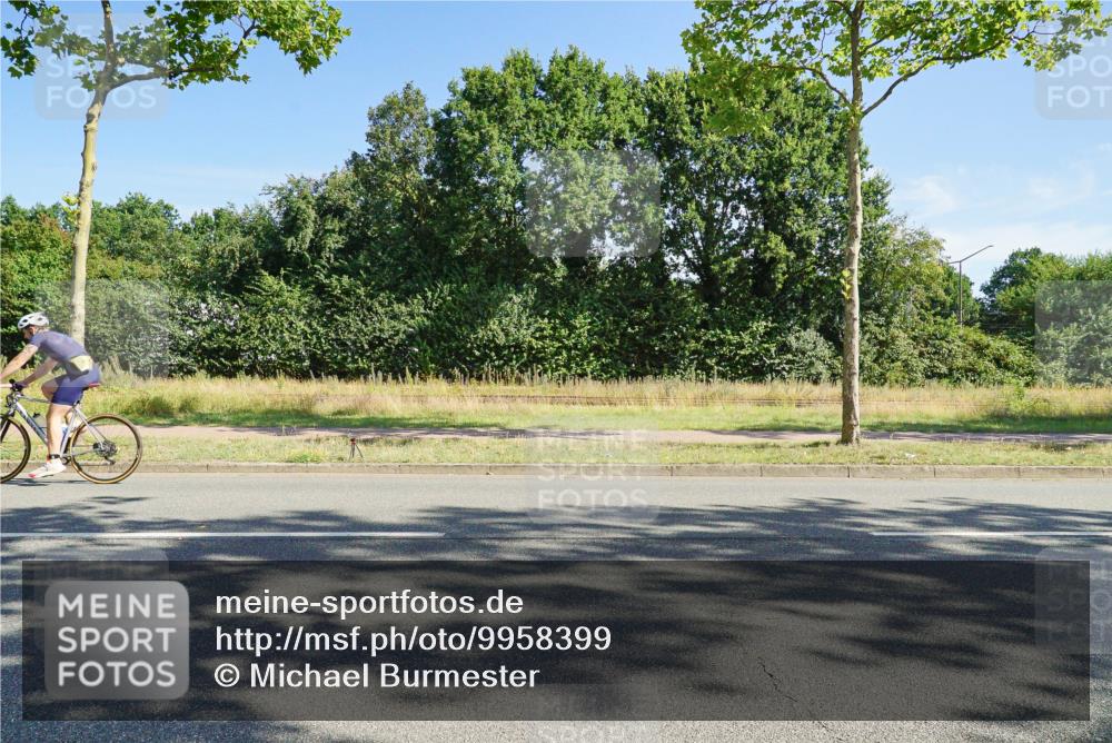 09.08.2026 - GEWOBA Citytriathlon Bremen Michael Burmester http://msf.ph/oto/9958399 09.08.2026 10:47:30 Radfahren 298, 479, 516 meine-sportfotos.de