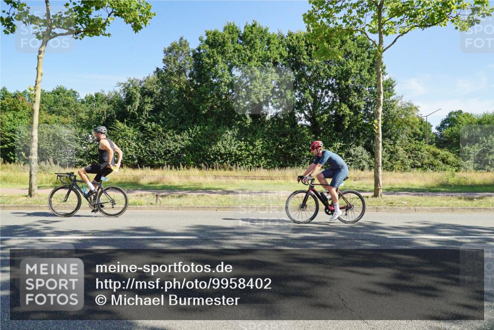 09.08.2026 - GEWOBA Citytriathlon Bremen Michael Burmester http://msf.ph/oto/9958402 09.08.2026 10:47:37 Radfahren 295, 298, 479, 516 meine-sportfotos.de