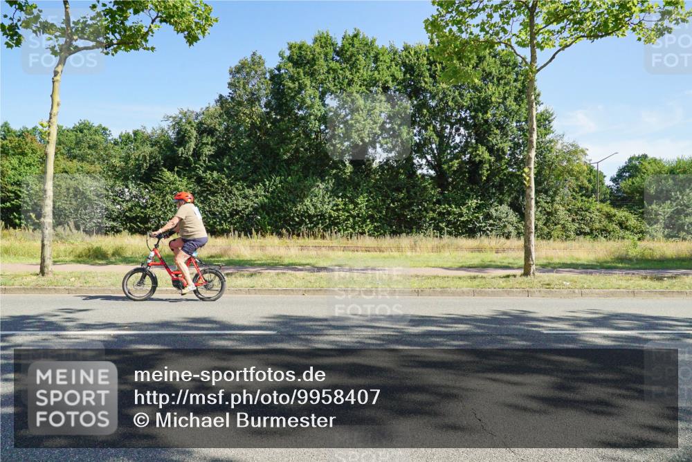 09.08.2026 - GEWOBA Citytriathlon Bremen Michael Burmester http://msf.ph/oto/9958407 09.08.2026 10:47:48 Radfahren 295, 363, 396, 437, 479 meine-sportfotos.de