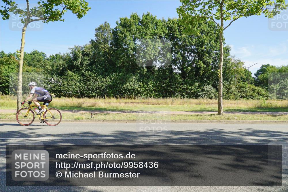 09.08.2026 - GEWOBA Citytriathlon Bremen Michael Burmester http://msf.ph/oto/9958436 09.08.2026 10:49:03 Radfahren 213, 388 meine-sportfotos.de