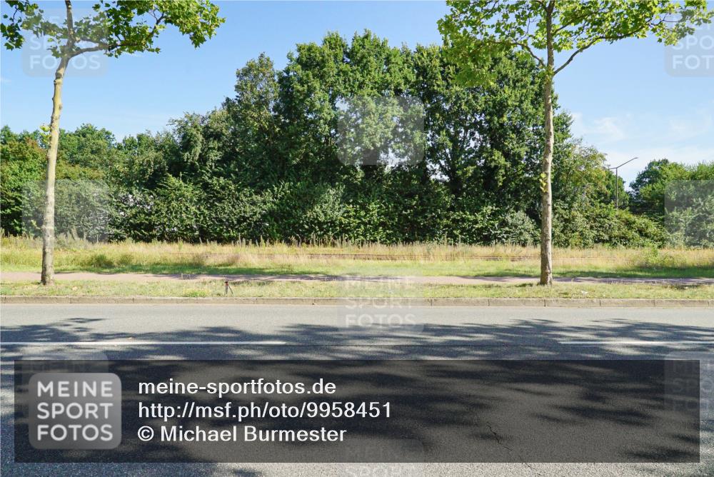 09.08.2026 - GEWOBA Citytriathlon Bremen Michael Burmester http://msf.ph/oto/9958451 09.08.2026 10:49:27 Radfahren 299, 320, 413, 430, 454, 497 meine-sportfotos.de
