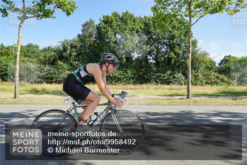 09.08.2026 - GEWOBA Citytriathlon Bremen Michael Burmester http://msf.ph/oto/9958492 09.08.2026 10:50:40 Radfahren 1, 7, 83, 337, 350, 450, 470, 481, 482, 486, 526, 532 meine-sportfotos.de