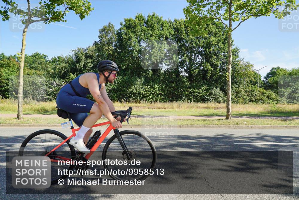 09.08.2026 - GEWOBA Citytriathlon Bremen Michael Burmester http://msf.ph/oto/9958513 09.08.2026 10:51:11 Radfahren 173, 311, 344, 453, 456, 493, 500, 503 meine-sportfotos.de