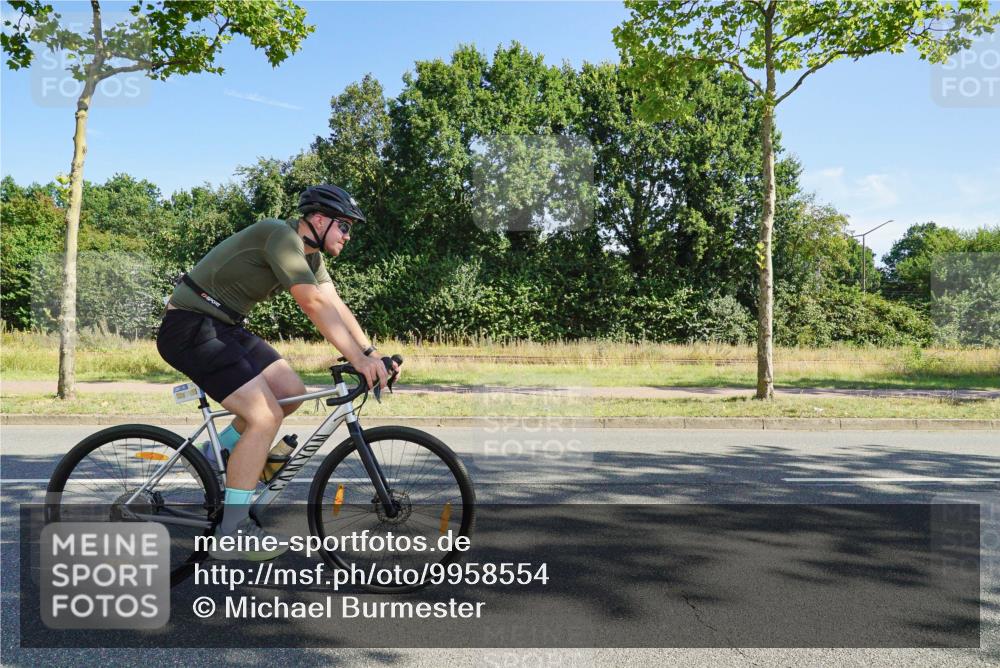09.08.2026 - GEWOBA Citytriathlon Bremen Michael Burmester http://msf.ph/oto/9958554 09.08.2026 10:52:48 Radfahren 181, 305, 445, 521 meine-sportfotos.de