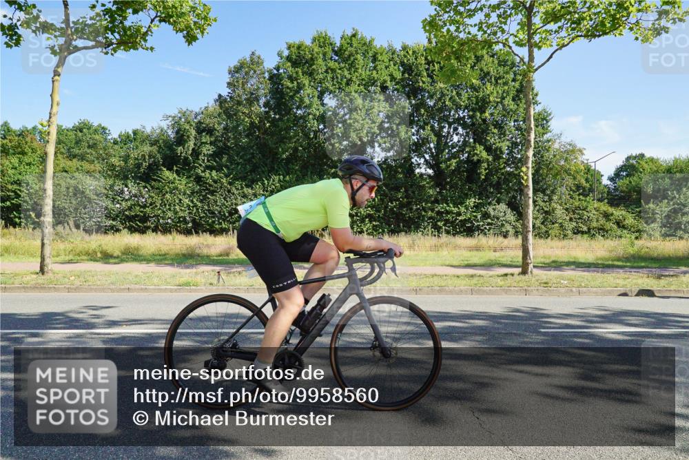09.08.2026 - GEWOBA Citytriathlon Bremen Michael Burmester http://msf.ph/oto/9958560 09.08.2026 10:53:04 Radfahren 23, 175, 233, 241, 353, 445 meine-sportfotos.de