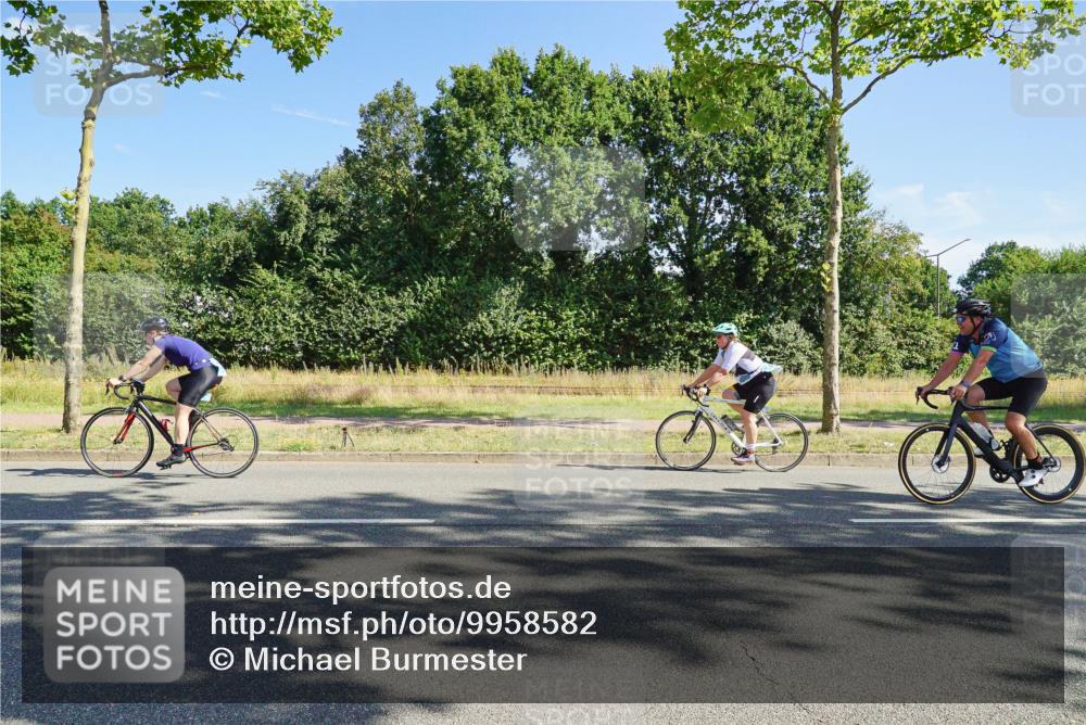 09.08.2026 - GEWOBA Citytriathlon Bremen Michael Burmester http://msf.ph/oto/9958582 09.08.2026 10:53:39 Radfahren 3, 21, 107, 153, 179, 423, 433, 439, 461, 477, 495 meine-sportfotos.de