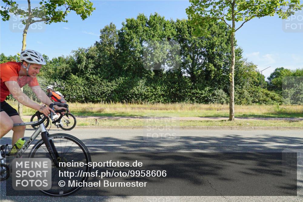 09.08.2026 - GEWOBA Citytriathlon Bremen Michael Burmester http://msf.ph/oto/9958606 09.08.2026 10:54:23 Radfahren 13, 33, 87, 111, 223, 331, 436, 509 meine-sportfotos.de