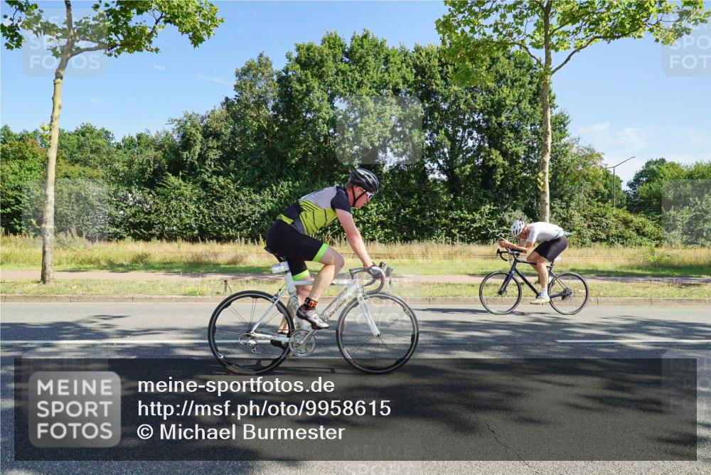 09.08.2026 - GEWOBA Citytriathlon Bremen Michael Burmester http://msf.ph/oto/9958615 09.08.2026 10:54:36 Radfahren 13, 17, 33, 87, 111, 143, 185, 195, 331, 436, 467, 490, 509, 514, 531 meine-sportfotos.de
