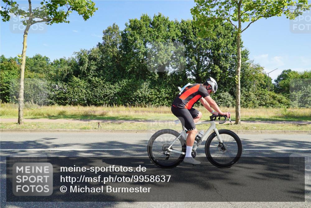 09.08.2026 - GEWOBA Citytriathlon Bremen Michael Burmester http://msf.ph/oto/9958637 09.08.2026 10:55:12 Radfahren 53, 123, 169, 187, 201, 471, 513, 530 meine-sportfotos.de