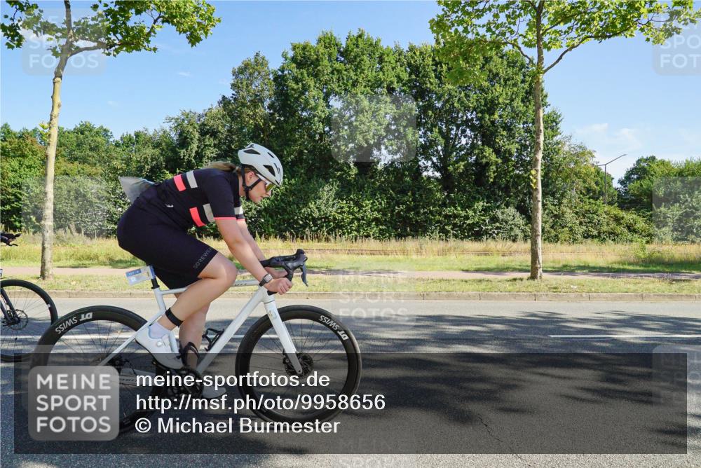 09.08.2026 - GEWOBA Citytriathlon Bremen Michael Burmester http://msf.ph/oto/9958656 09.08.2026 10:55:52 Radfahren 31, 41, 45, 93, 119, 155, 157, 211, 440, 487, 491, 494 meine-sportfotos.de