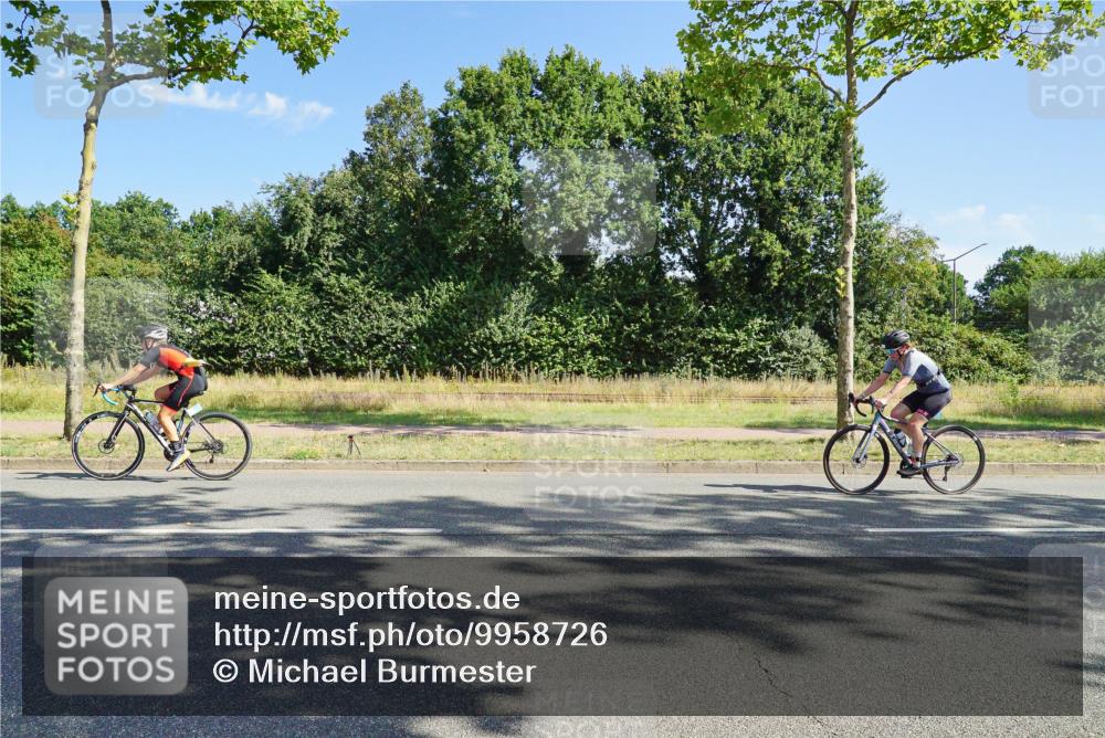 09.08.2026 - GEWOBA Citytriathlon Bremen Michael Burmester http://msf.ph/oto/9958726 09.08.2026 10:59:42 Radfahren  meine-sportfotos.de