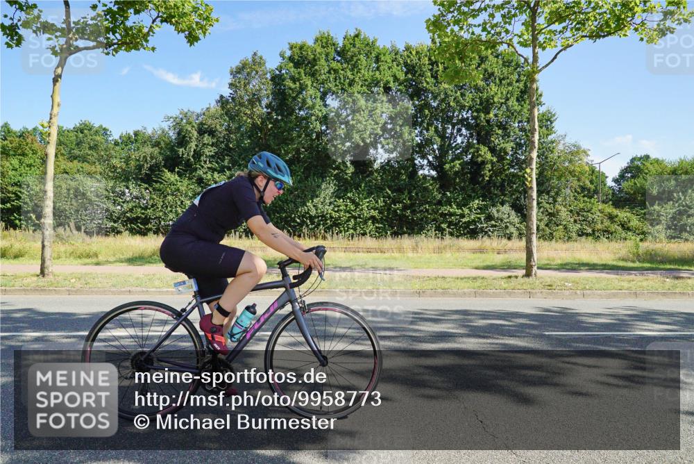 09.08.2026 - GEWOBA Citytriathlon Bremen Michael Burmester http://msf.ph/oto/9958773 09.08.2026 11:03:09 Radfahren 11, 485 meine-sportfotos.de