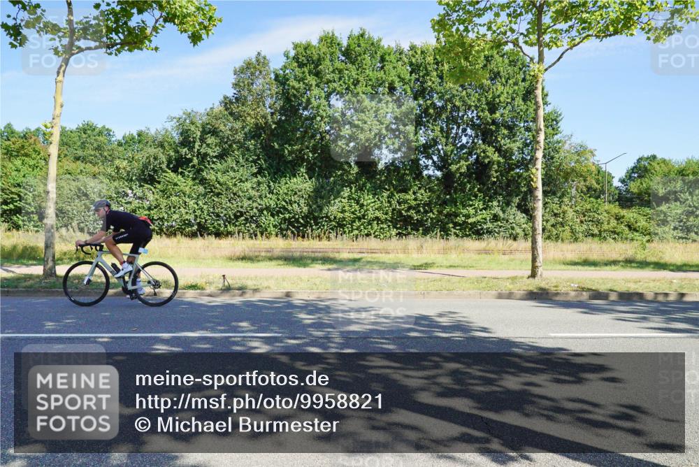 09.08.2026 - GEWOBA Citytriathlon Bremen Michael Burmester http://msf.ph/oto/9958821 09.08.2026 12:03:51 Radfahren 557 meine-sportfotos.de