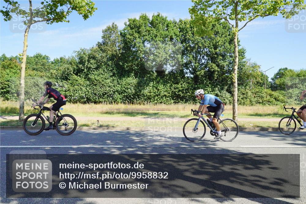 09.08.2026 - GEWOBA Citytriathlon Bremen Michael Burmester http://msf.ph/oto/9958832 09.08.2026 12:04:52 Radfahren 667 meine-sportfotos.de