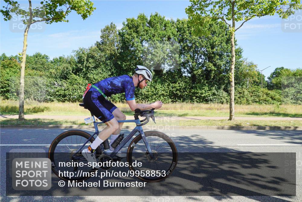 09.08.2026 - GEWOBA Citytriathlon Bremen Michael Burmester http://msf.ph/oto/9958853 09.08.2026 12:05:55 Radfahren 694 meine-sportfotos.de