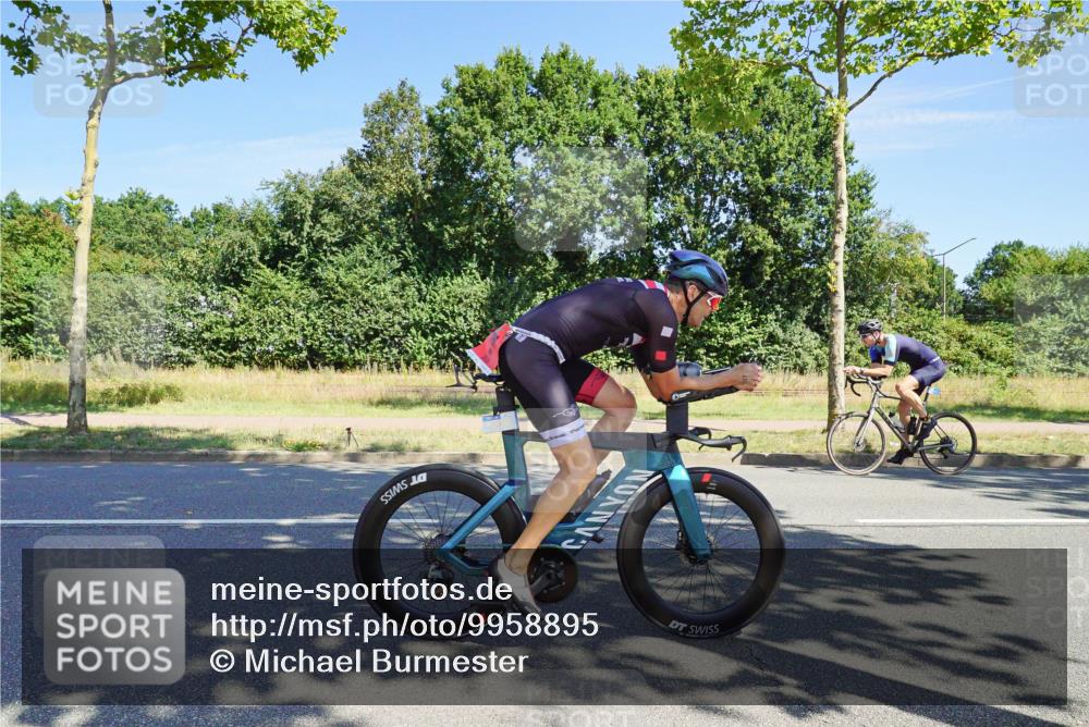 09.08.2026 - GEWOBA Citytriathlon Bremen Michael Burmester http://msf.ph/oto/9958895 09.08.2026 12:08:05 Radfahren 671, 705, 787 meine-sportfotos.de