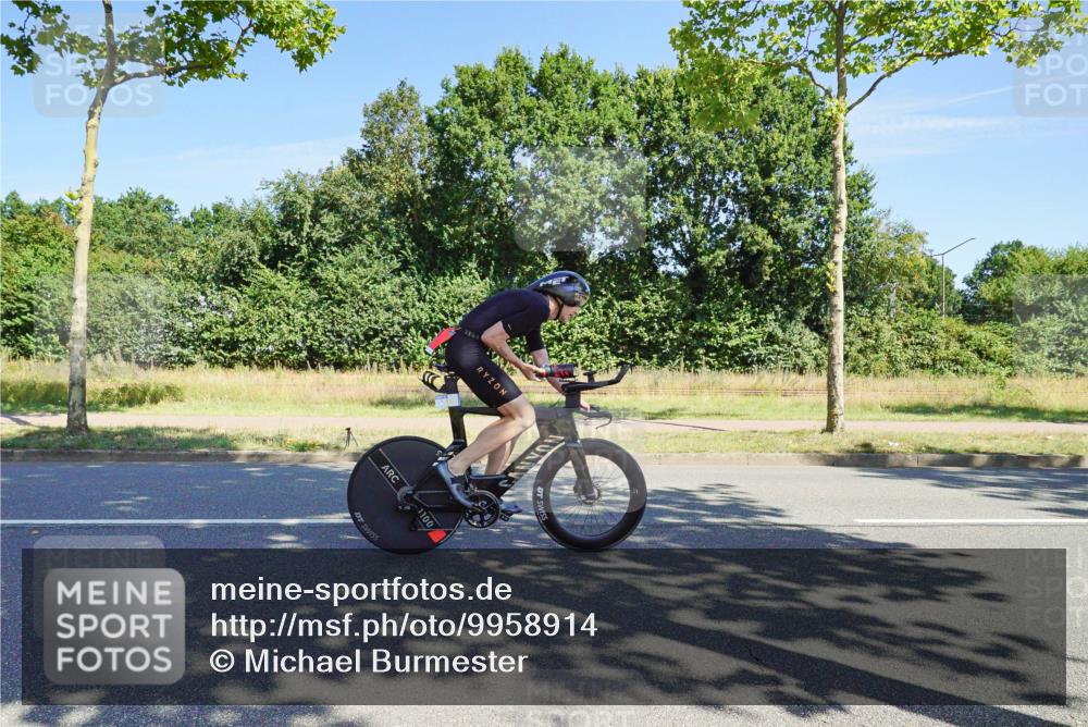09.08.2026 - GEWOBA Citytriathlon Bremen Michael Burmester http://msf.ph/oto/9958914 09.08.2026 12:08:45 Radfahren 602, 643, 711, 803 meine-sportfotos.de
