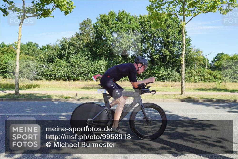 09.08.2026 - GEWOBA Citytriathlon Bremen Michael Burmester http://msf.ph/oto/9958918 09.08.2026 12:08:57 Radfahren 630, 643, 654, 699, 803, 858 meine-sportfotos.de