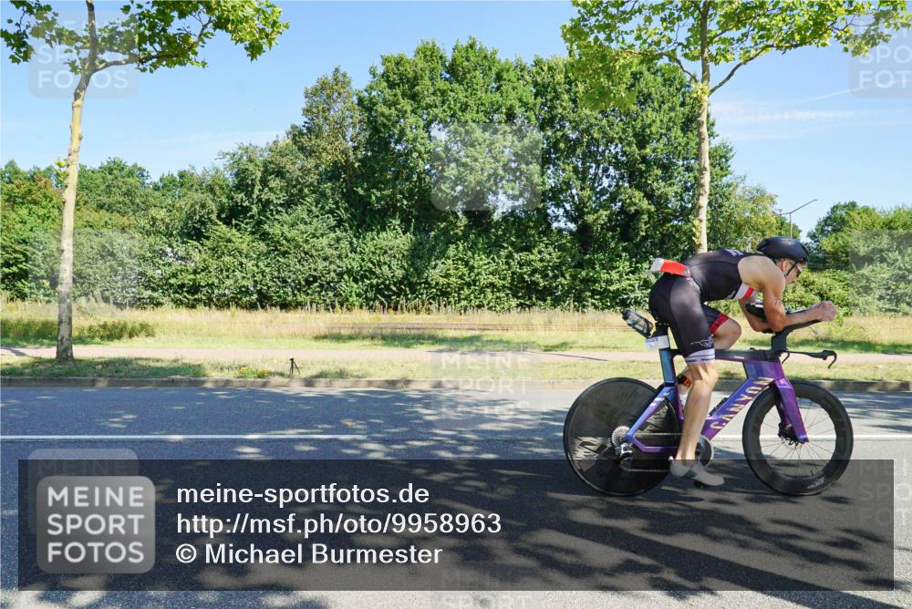 09.08.2026 - GEWOBA Citytriathlon Bremen Michael Burmester http://msf.ph/oto/9958963 09.08.2026 12:10:22 Radfahren 688, 776 meine-sportfotos.de