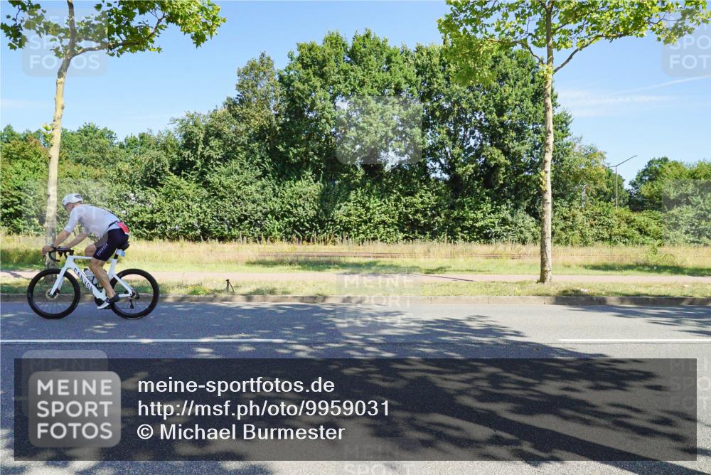 09.08.2026 - GEWOBA Citytriathlon Bremen Michael Burmester http://msf.ph/oto/9959031 09.08.2026 12:12:11 Radfahren 610, 618, 677 meine-sportfotos.de