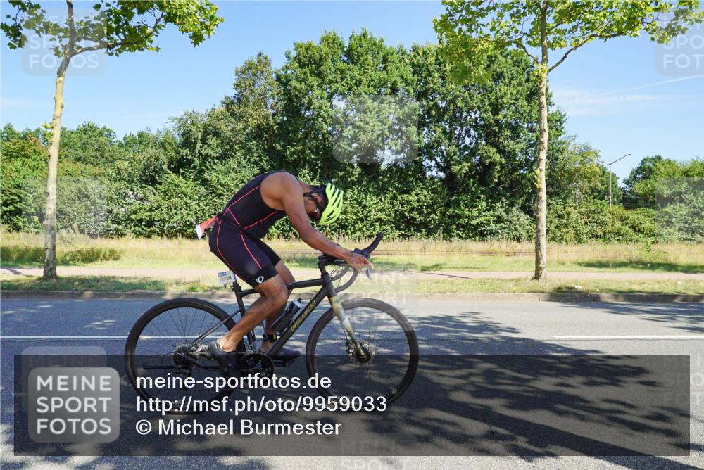 09.08.2026 - GEWOBA Citytriathlon Bremen Michael Burmester http://msf.ph/oto/9959033 09.08.2026 12:12:13 Radfahren 610, 618, 677 meine-sportfotos.de