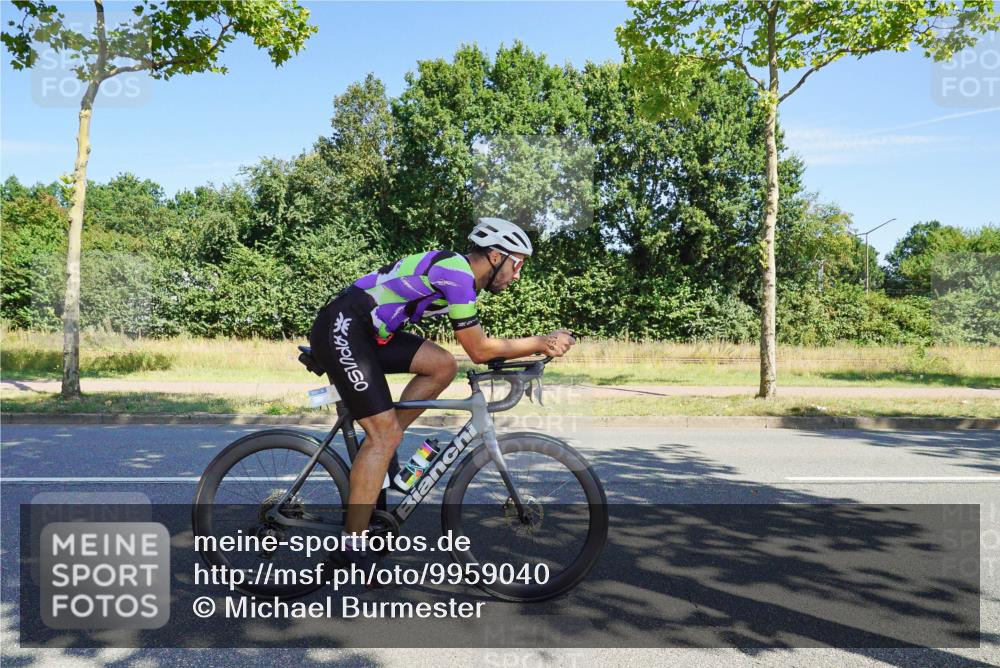 09.08.2026 - GEWOBA Citytriathlon Bremen Michael Burmester http://msf.ph/oto/9959040 09.08.2026 12:12:22 Radfahren 544, 589, 610, 618, 632, 661, 677, 697, 791, 825, 835 meine-sportfotos.de