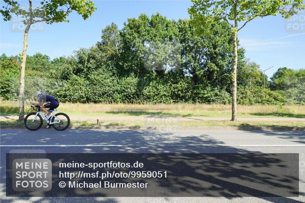 09.08.2026 - GEWOBA Citytriathlon Bremen Michael Burmester http://msf.ph/oto/9959051 09.08.2026 12:12:31 Radfahren 544, 589, 632, 661, 697, 764, 791, 825, 835, 1127, 1131 meine-sportfotos.de
