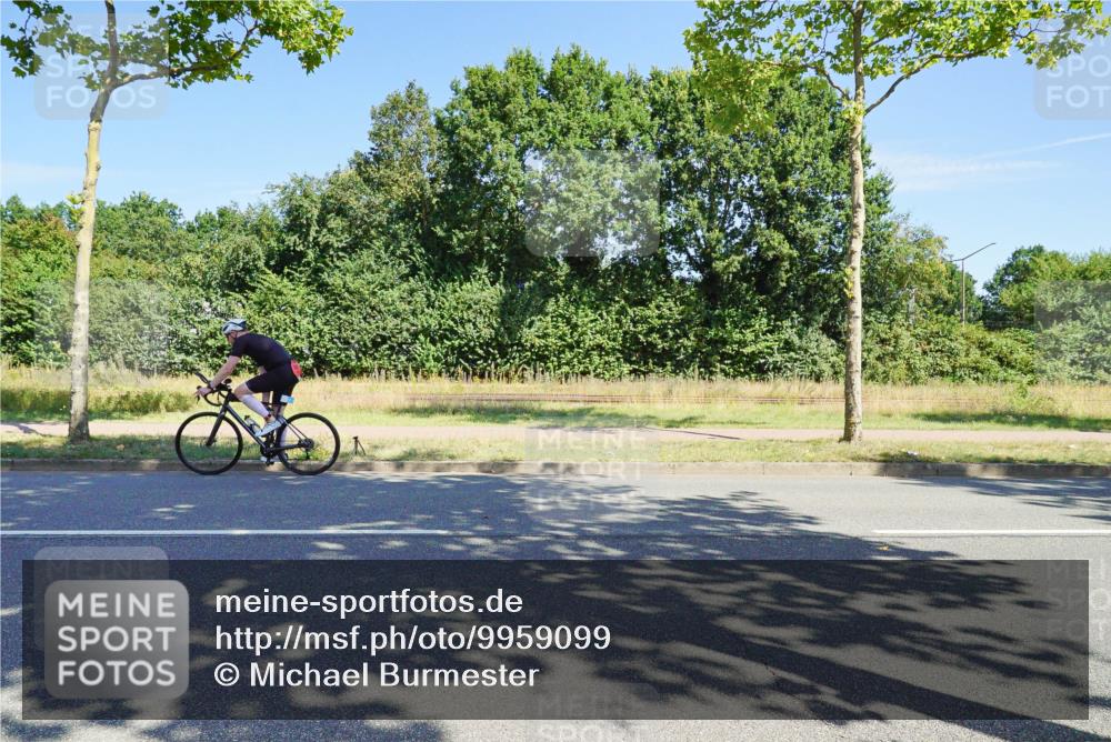 09.08.2026 - GEWOBA Citytriathlon Bremen Michael Burmester http://msf.ph/oto/9959099 09.08.2026 12:13:45 Radfahren 547, 592, 645, 684, 685 meine-sportfotos.de