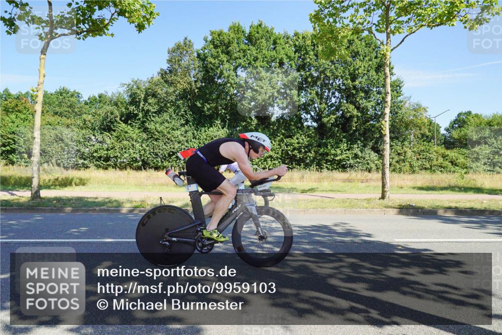 09.08.2026 - GEWOBA Citytriathlon Bremen Michael Burmester http://msf.ph/oto/9959103 09.08.2026 12:13:55 Radfahren 547, 684, 771 meine-sportfotos.de