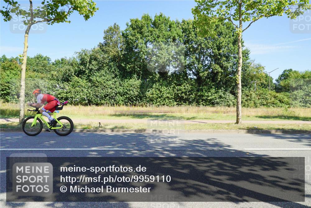 09.08.2026 - GEWOBA Citytriathlon Bremen Michael Burmester http://msf.ph/oto/9959110 09.08.2026 12:14:07 Radfahren 594, 662, 771 meine-sportfotos.de