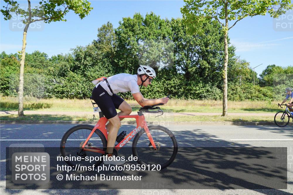 09.08.2026 - GEWOBA Citytriathlon Bremen Michael Burmester http://msf.ph/oto/9959120 09.08.2026 12:14:31 Radfahren 561, 574, 582, 647, 680, 733 meine-sportfotos.de