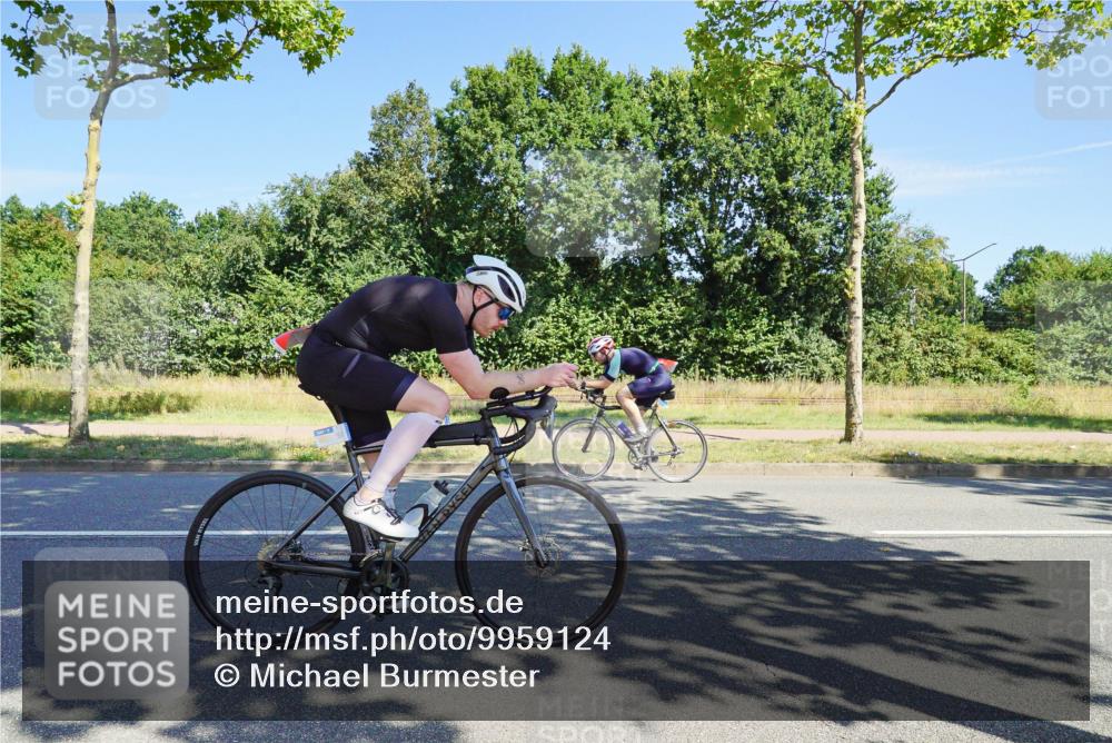 09.08.2026 - GEWOBA Citytriathlon Bremen Michael Burmester http://msf.ph/oto/9959124 09.08.2026 12:14:37 Radfahren 561, 574, 582, 647, 680, 721, 733 meine-sportfotos.de