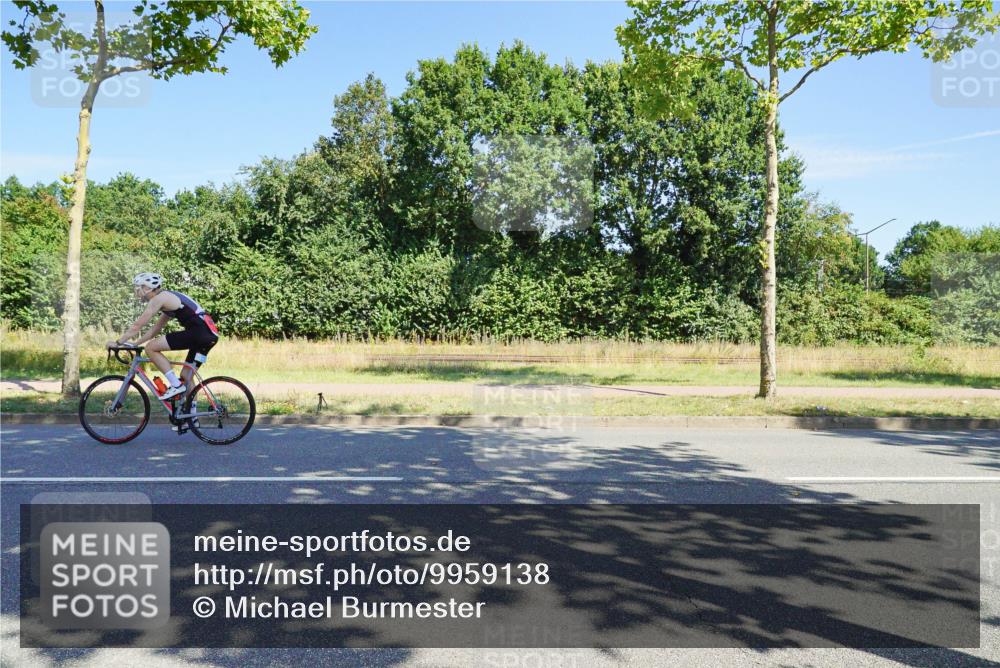 09.08.2026 - GEWOBA Citytriathlon Bremen Michael Burmester http://msf.ph/oto/9959138 09.08.2026 12:15:00 Radfahren 590, 679, 717, 750, 924, 1004, 1015 meine-sportfotos.de