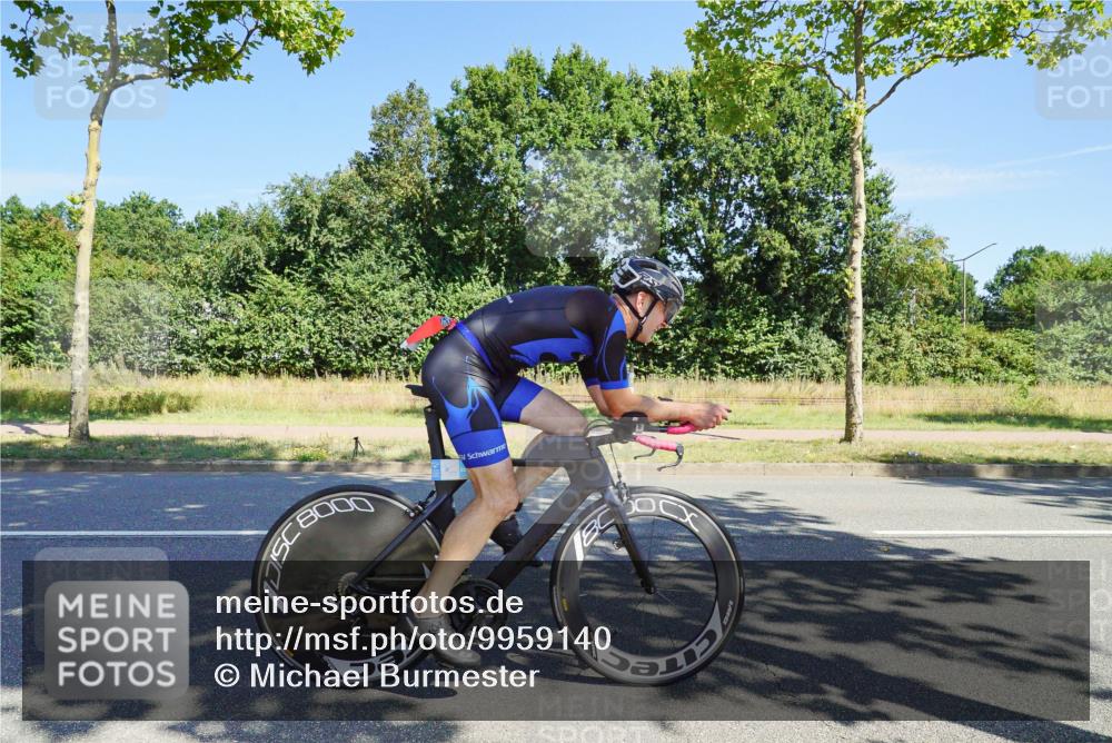 09.08.2026 - GEWOBA Citytriathlon Bremen Michael Burmester http://msf.ph/oto/9959140 09.08.2026 12:15:03 Radfahren 590, 717, 924, 1004, 1015 meine-sportfotos.de