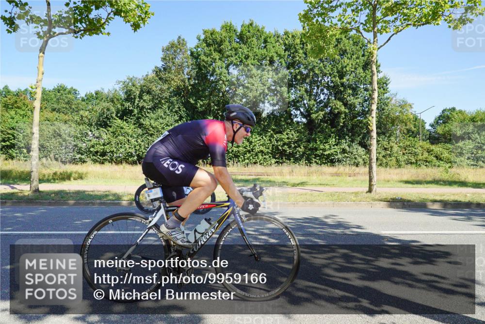 09.08.2026 - GEWOBA Citytriathlon Bremen Michael Burmester http://msf.ph/oto/9959166 09.08.2026 12:15:39 Radfahren 655, 735, 765, 1137 meine-sportfotos.de