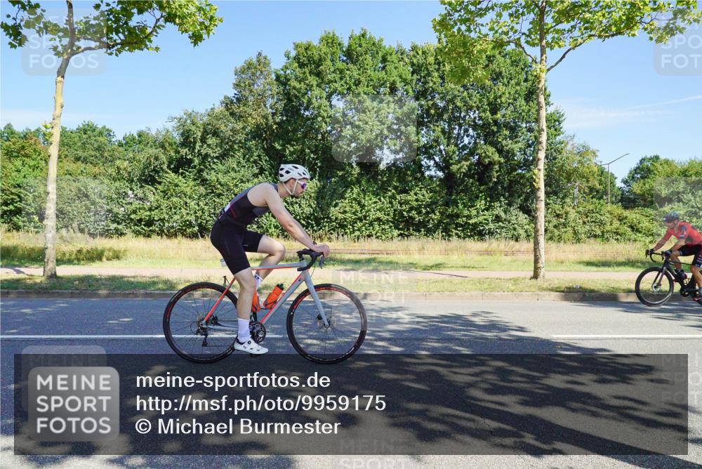 09.08.2026 - GEWOBA Citytriathlon Bremen Michael Burmester http://msf.ph/oto/9959175 09.08.2026 12:15:48 Radfahren 730, 765, 875, 880, 883, 1133, 1137 meine-sportfotos.de