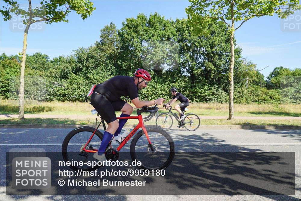 09.08.2026 - GEWOBA Citytriathlon Bremen Michael Burmester http://msf.ph/oto/9959180 09.08.2026 12:15:54 Radfahren 730, 765, 874, 875, 879, 880, 883, 983, 1133 meine-sportfotos.de