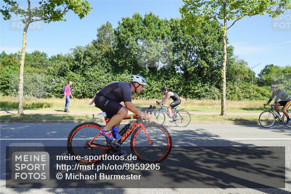 09.08.2026 - GEWOBA Citytriathlon Bremen Michael Burmester http://msf.ph/oto/9959205 09.08.2026 12:16:33 Radfahren 545, 580, 638, 648, 775, 777, 804, 846, 918, 1013, 1138 meine-sportfotos.de