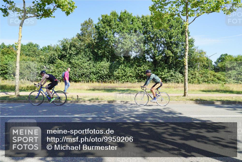 09.08.2026 - GEWOBA Citytriathlon Bremen Michael Burmester http://msf.ph/oto/9959206 09.08.2026 12:16:33 Radfahren 545, 580, 638, 648, 775, 777, 804, 846, 918, 1013, 1138 meine-sportfotos.de