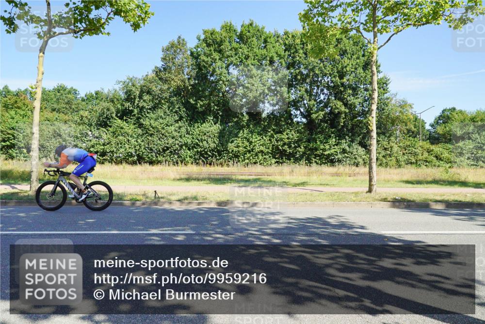 09.08.2026 - GEWOBA Citytriathlon Bremen Michael Burmester http://msf.ph/oto/9959216 09.08.2026 12:16:50 Radfahren 555, 673, 846, 895, 1130 meine-sportfotos.de