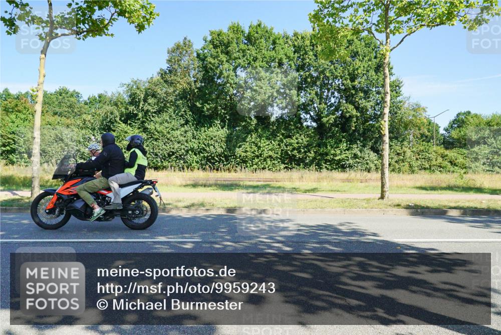 09.08.2026 - GEWOBA Citytriathlon Bremen Michael Burmester http://msf.ph/oto/9959243 09.08.2026 12:17:33 Radfahren 565, 579, 598, 609, 650, 653, 758, 784, 807 meine-sportfotos.de