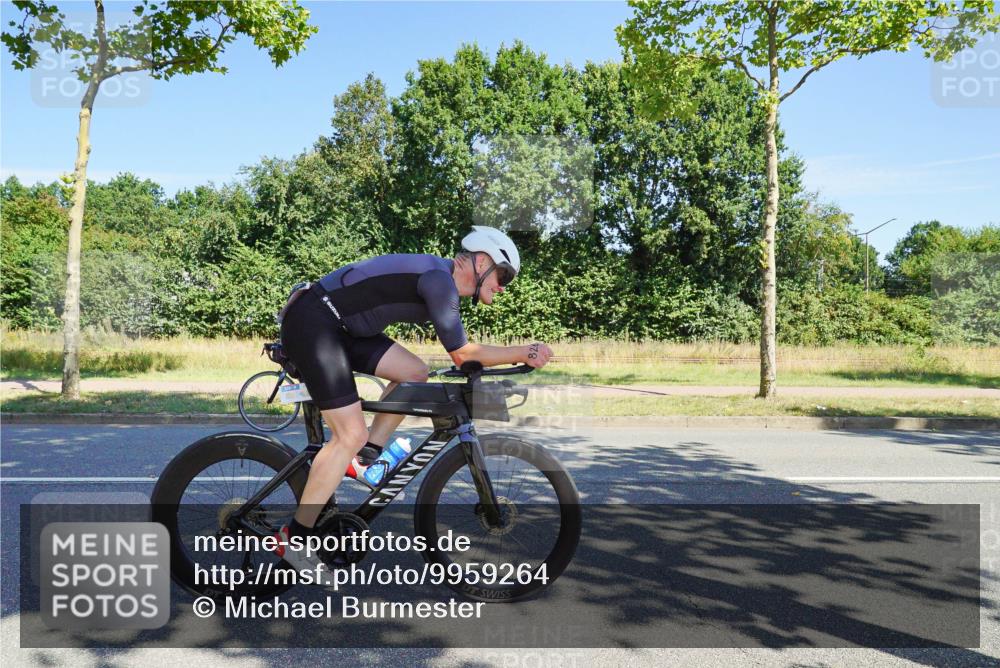 09.08.2026 - GEWOBA Citytriathlon Bremen Michael Burmester http://msf.ph/oto/9959264 09.08.2026 12:18:14 Radfahren 781, 826, 869, 872, 1003, 1146 meine-sportfotos.de