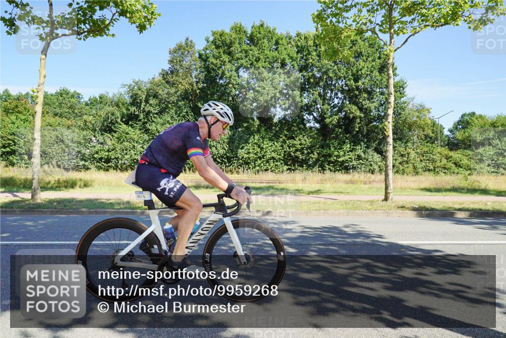 09.08.2026 - GEWOBA Citytriathlon Bremen Michael Burmester http://msf.ph/oto/9959268 09.08.2026 12:18:23 Radfahren 826, 872, 970, 1003 meine-sportfotos.de