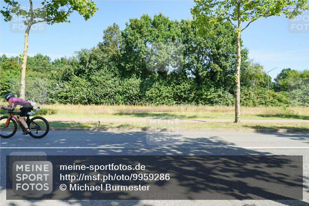 09.08.2026 - GEWOBA Citytriathlon Bremen Michael Burmester http://msf.ph/oto/9959286 09.08.2026 12:18:58 Radfahren 744, 1009, 1120 meine-sportfotos.de
